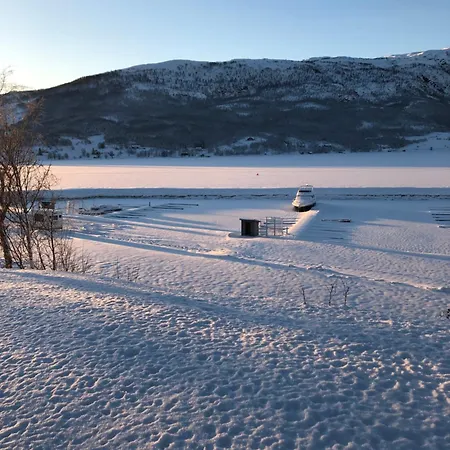 Malangen Arctic Sealodge 10 * Мейстервик