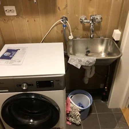 Malangen Arctic Sealodge 10 Semesterbostad