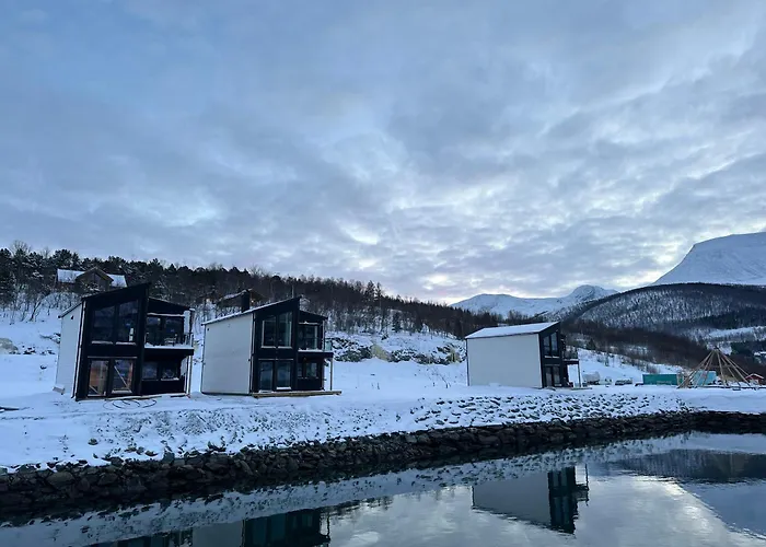 Malangen Arctic Sealodge 10 펜션 Mestervik