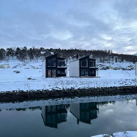 Casa de Férias Malangen Arctic Sealodge 10 *